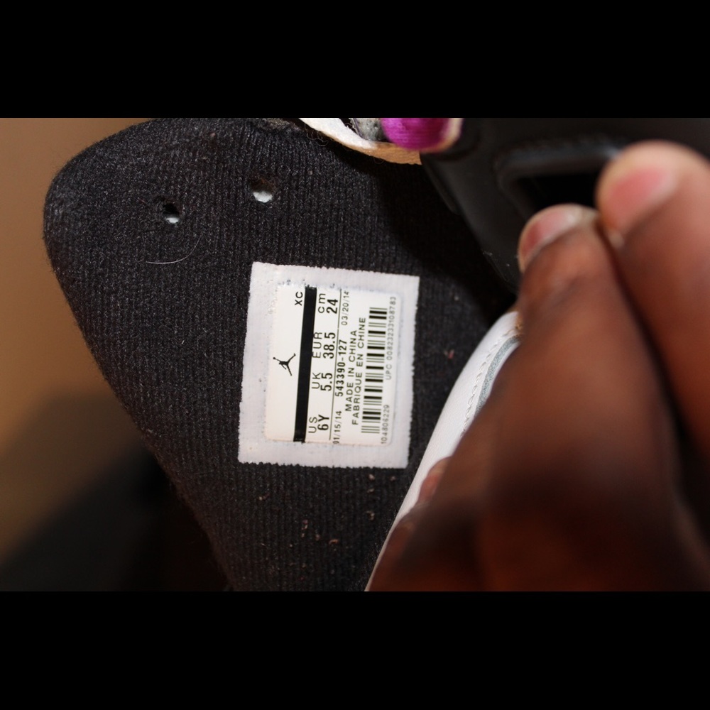 Jordan 6 - Picture 6 of 6